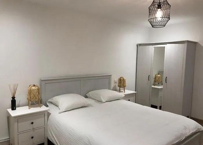 Joli Appartement Dans Une Maison Remise A Neuf
